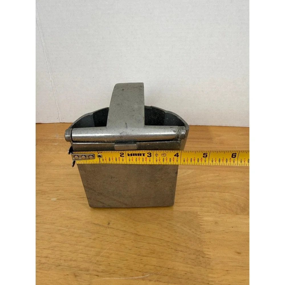 Vintage Fresh Press Manual Citrus Juicer Cast Aluminum Hand Press